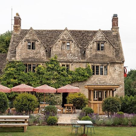 The Double Red Duke, Cotswolds 호텔 위트니 외부 사진