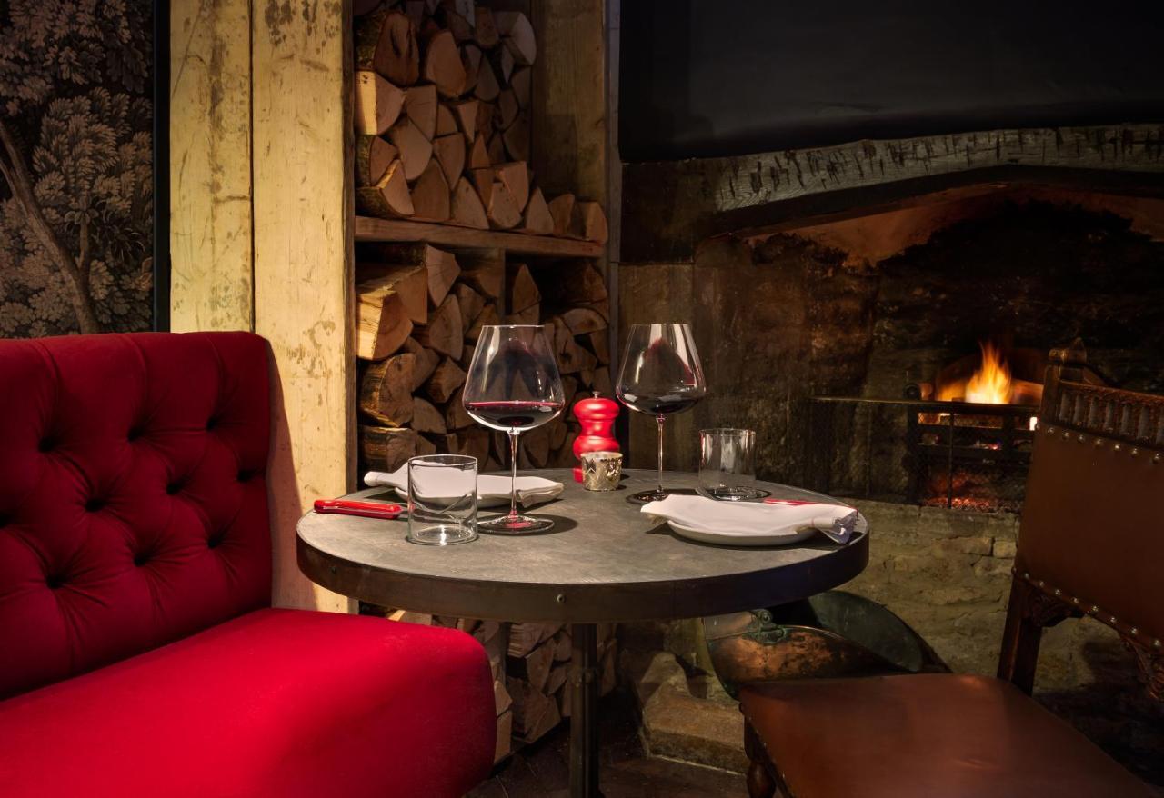 The Double Red Duke, Cotswolds 호텔 위트니 외부 사진