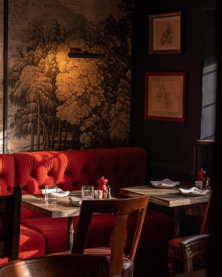 The Double Red Duke, Cotswolds 호텔 위트니 외부 사진