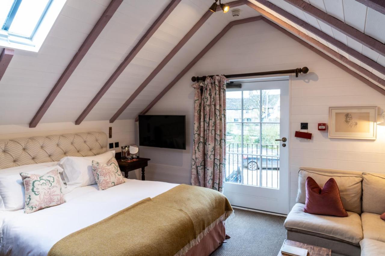The Double Red Duke, Cotswolds 호텔 위트니 외부 사진