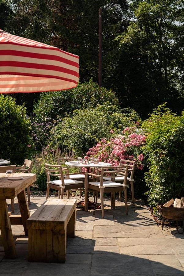 The Double Red Duke, Cotswolds 호텔 위트니 외부 사진